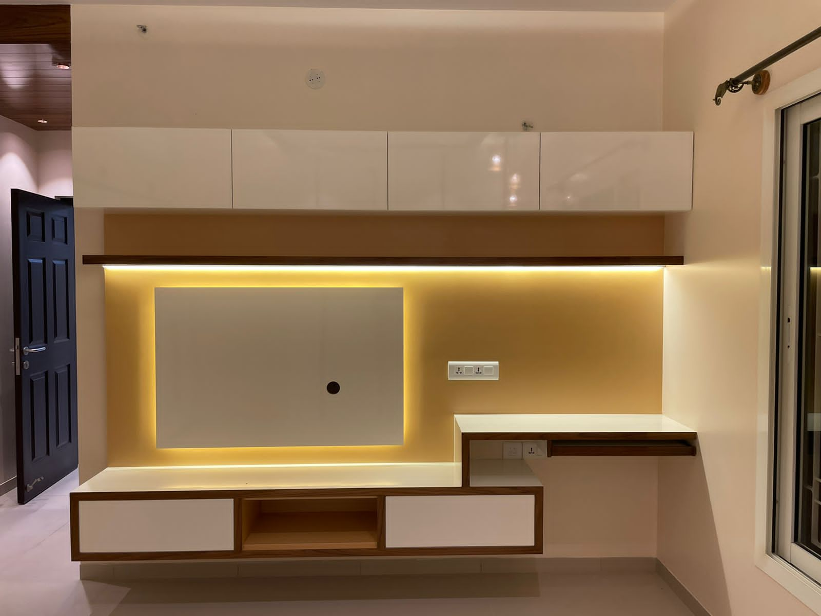 Luxurious Living Spaces image 9